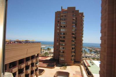 Apartamento en venta en Zona Puerto Deportivo (Fuengirol...